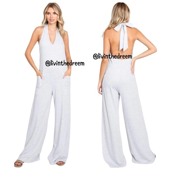 Illa Illa Deep V Halter Front Pocket Jumpsuit SZ L $69 - Picture 1 of 3